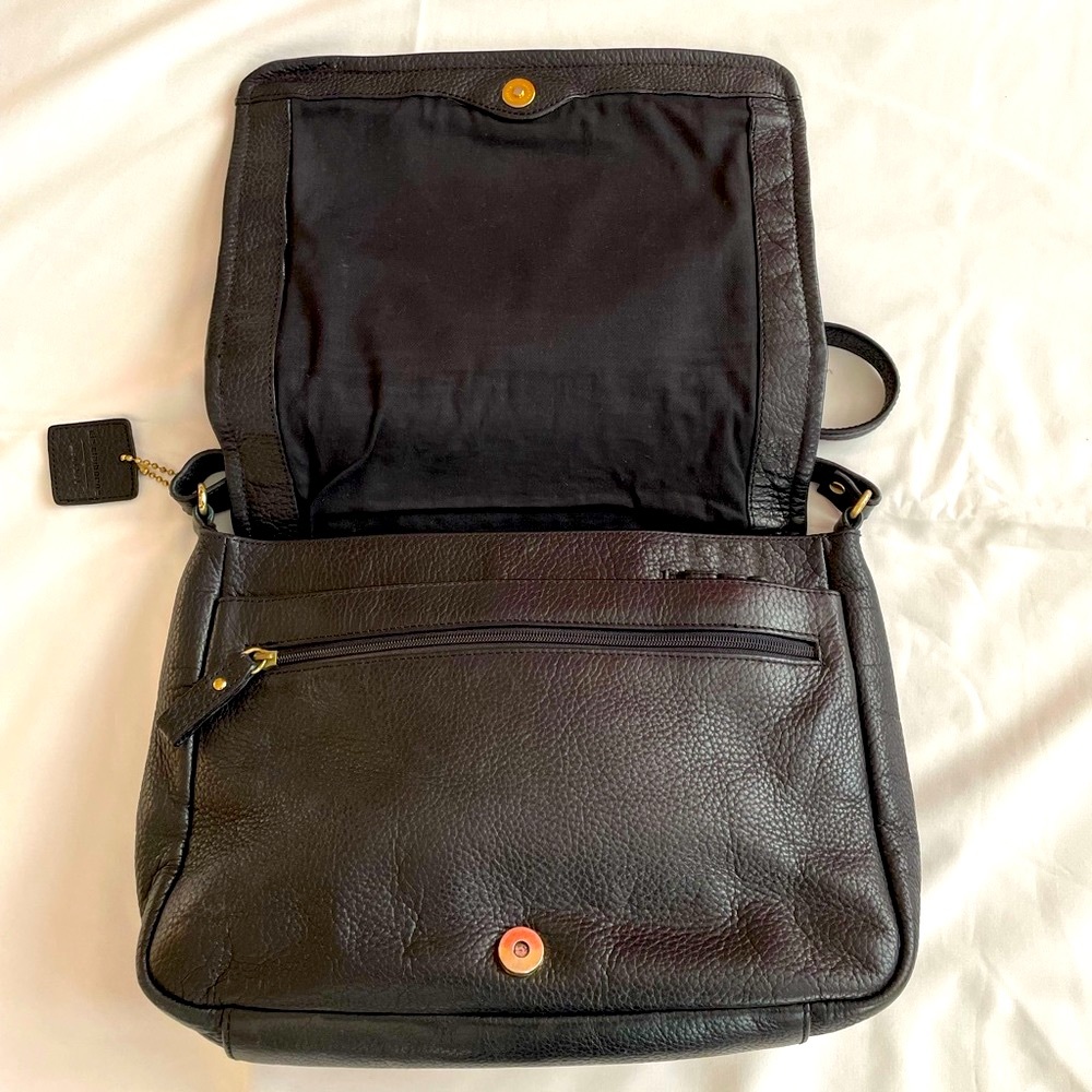Liz Claiborne Black Leather Crossbody Shoulder Bag - Picture 2 of 14